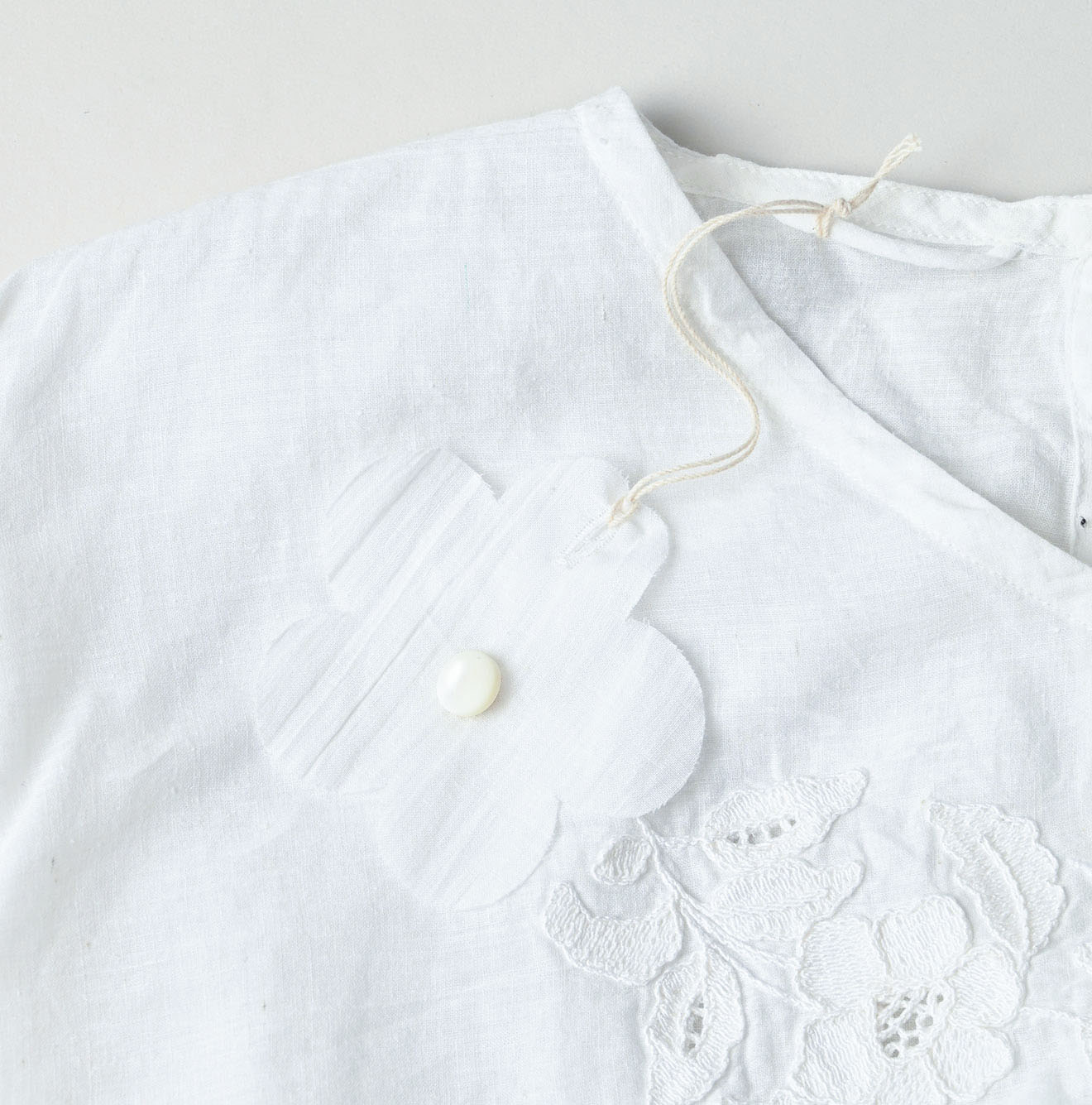 Indian Khadi Peplum Cutwork Embroidered M Shirt Detail