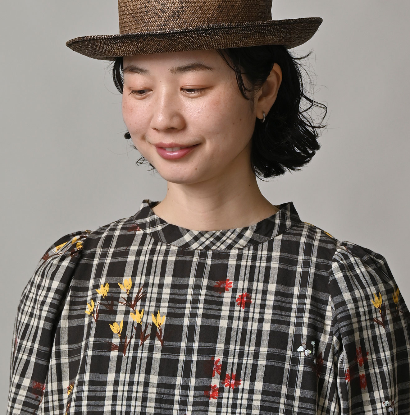 Indian Khadi OX SAIJIKI Poyon Puff Dress Detail