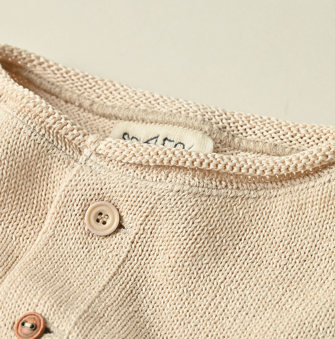 Gima Knitsew Cardigan Detail