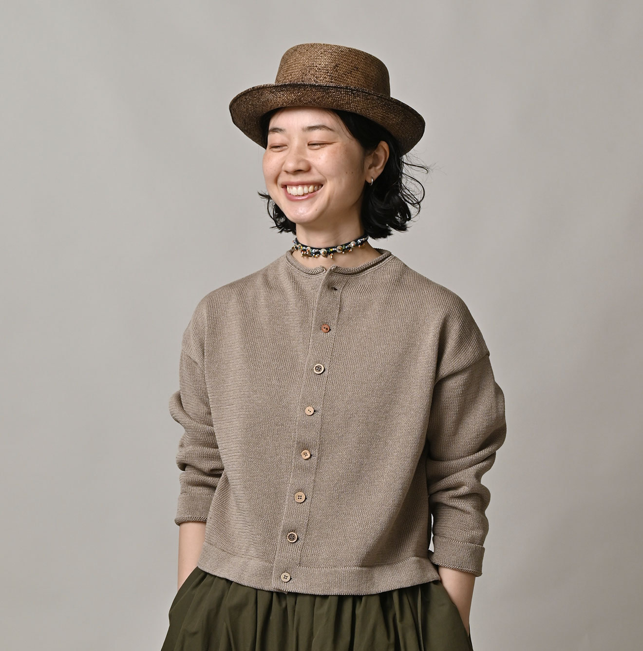 Gima Knitsew Cardigan Female Model