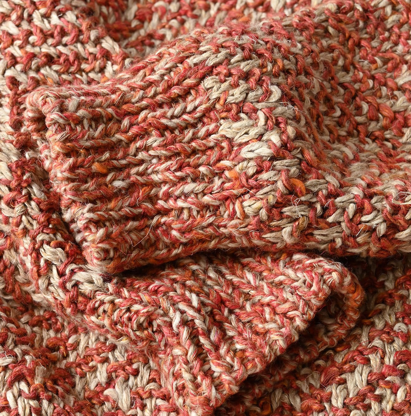 Linen Herringbone 908 Sweater Detail
