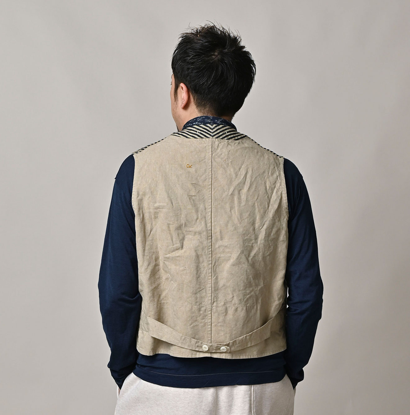 78 Satin Hickory Nou Male Model