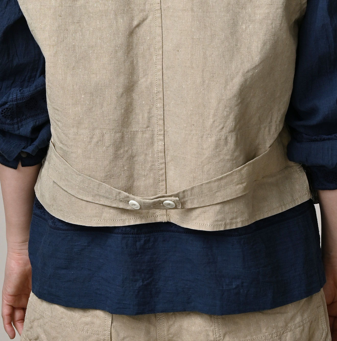 78 Satin Hickory Nou Detail