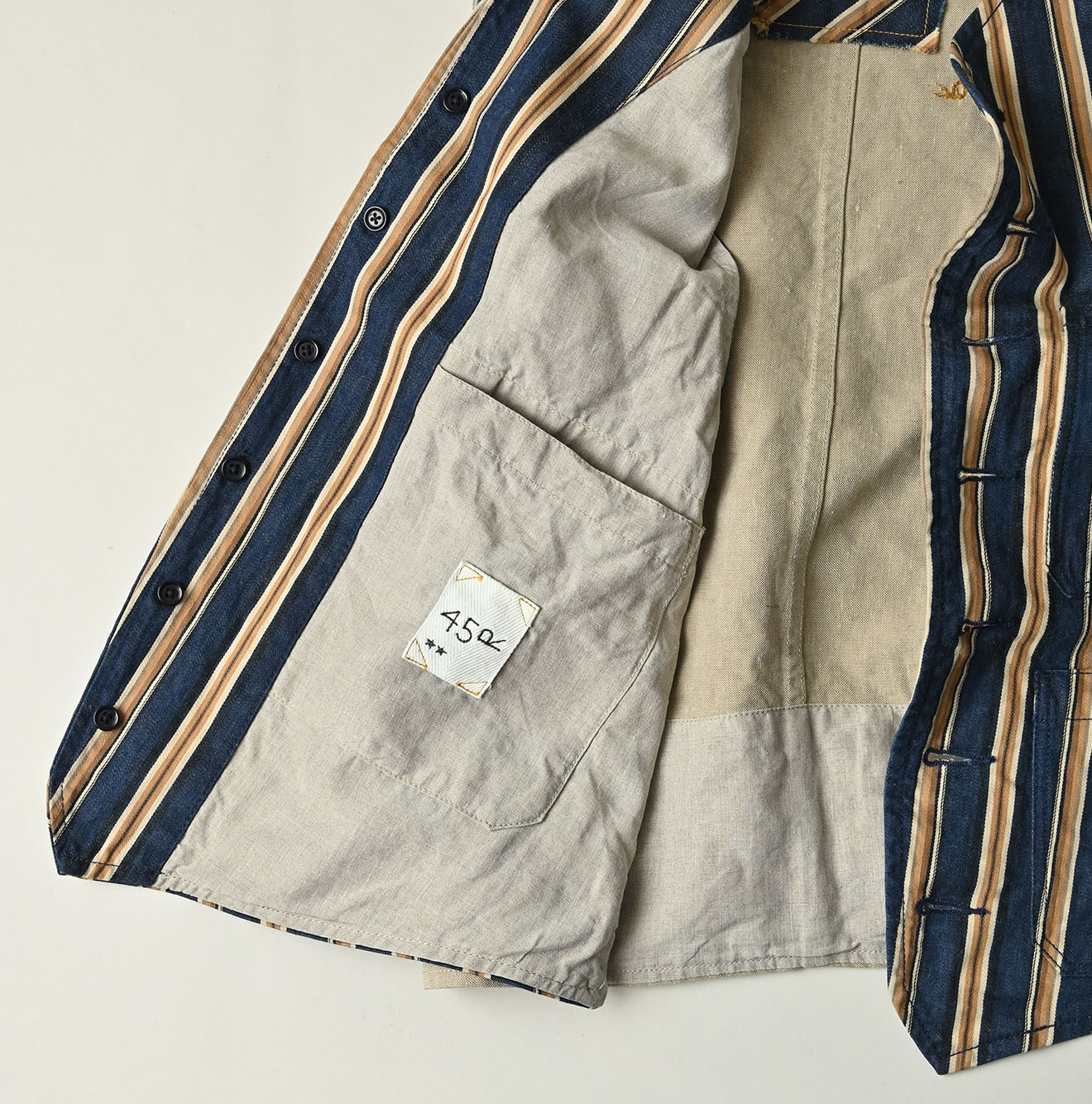 78 Satin Hickory Nou Detail