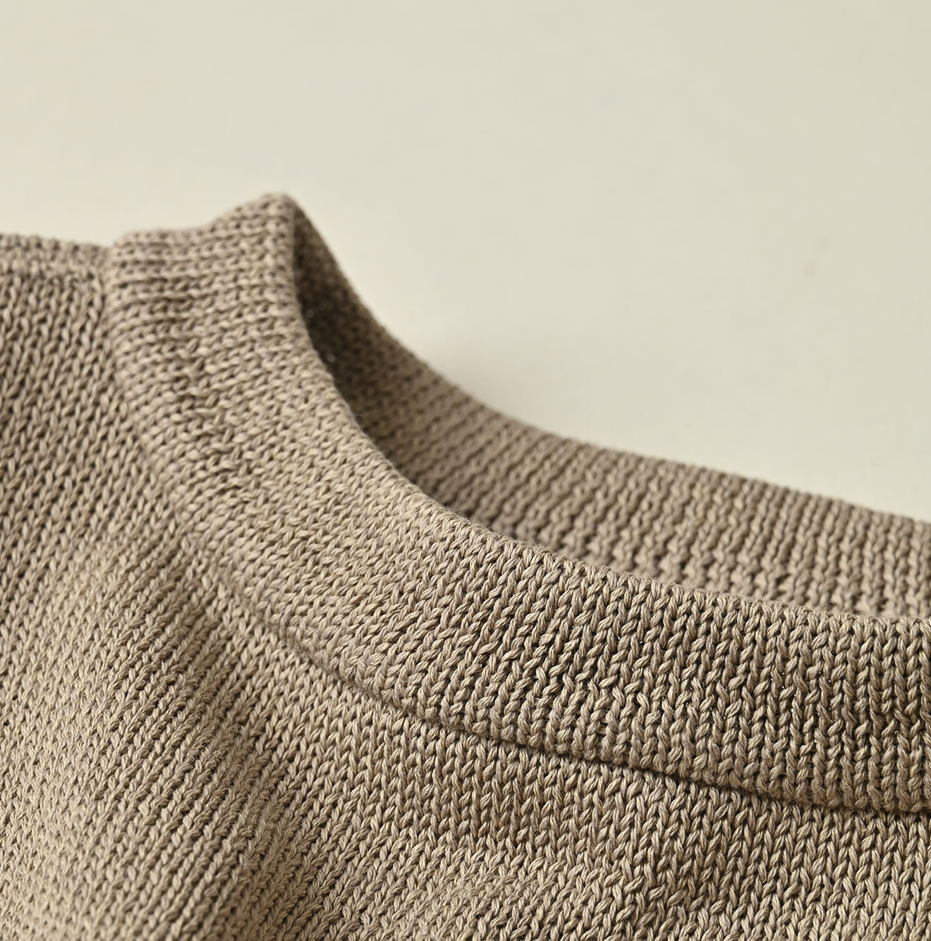 Gima Knitsew 908 M-hiko Detail