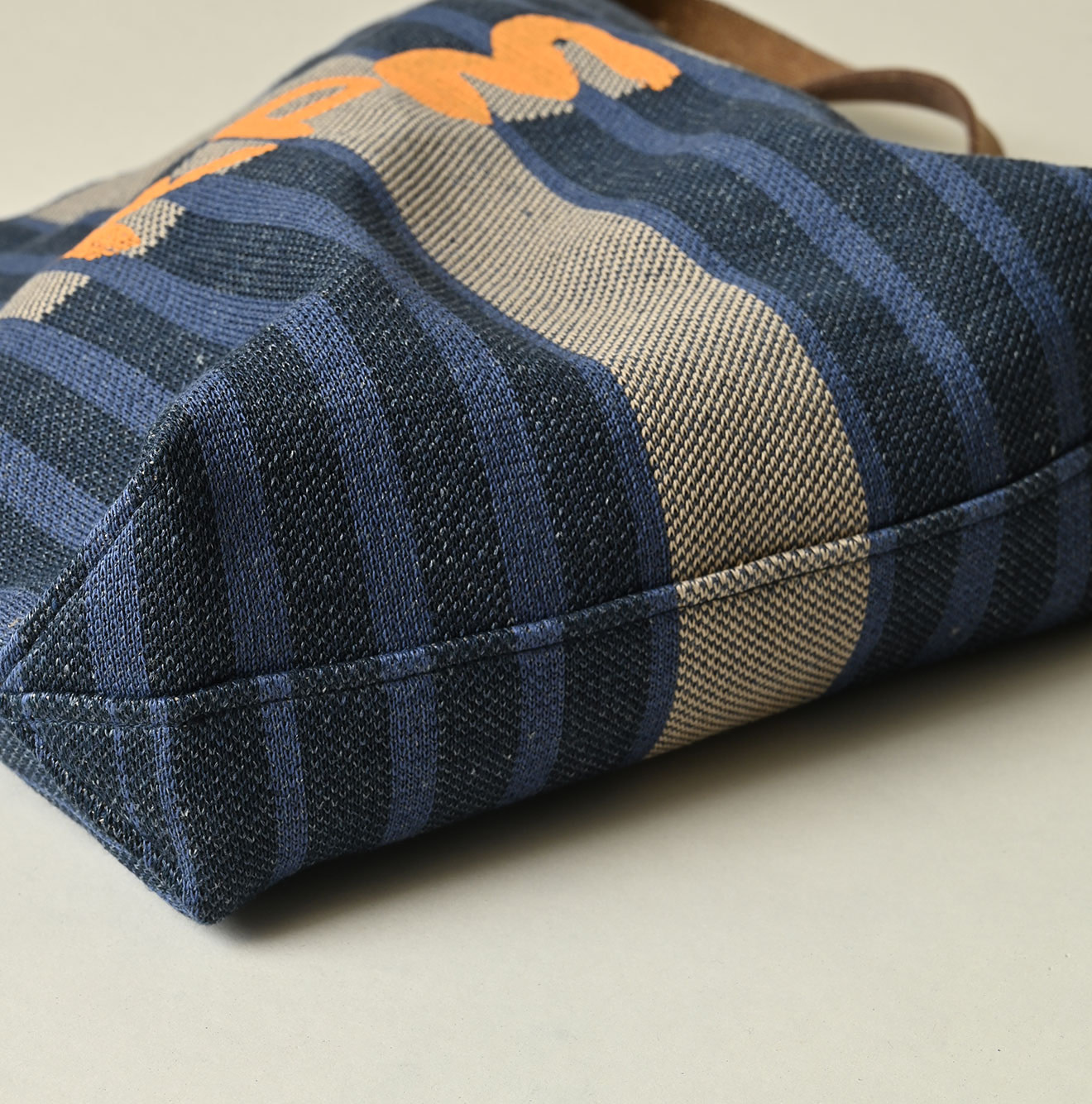 Indigo Linen Jacquard Bag Detail