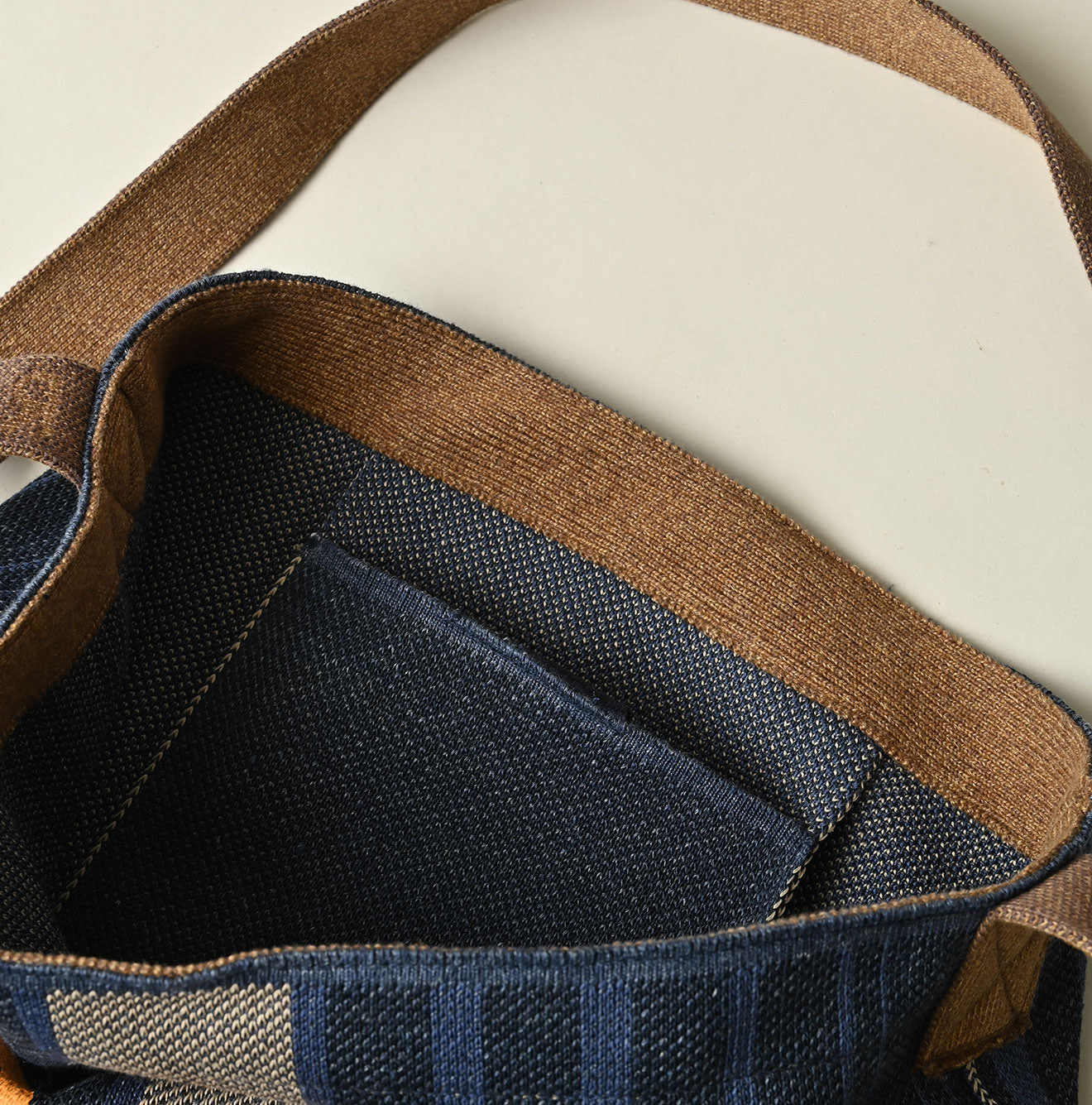 Indigo Linen Jacquard Bag Detail