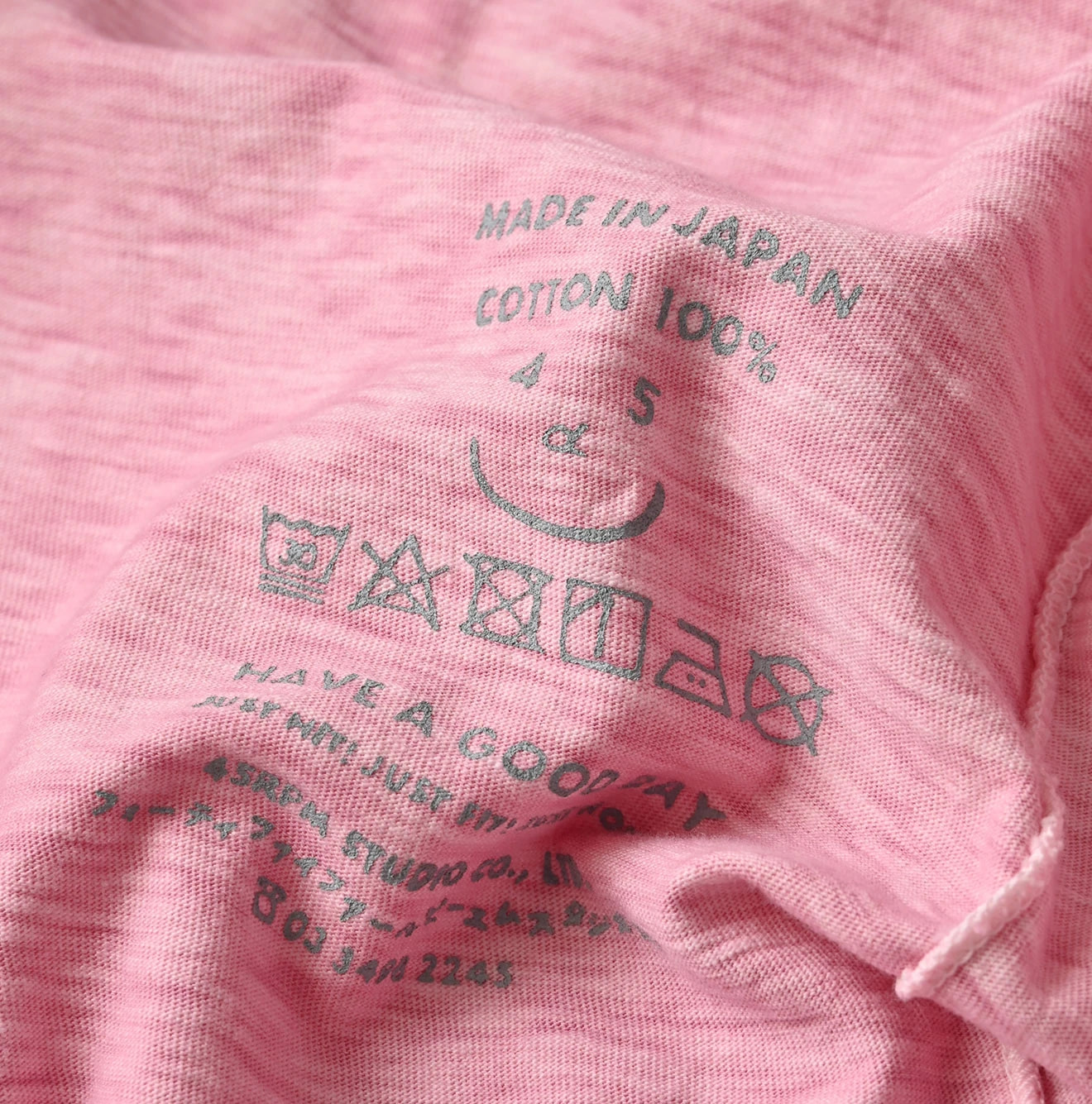 Plant Dyed Tenjiku 45 Star 908 T-shirt Detail