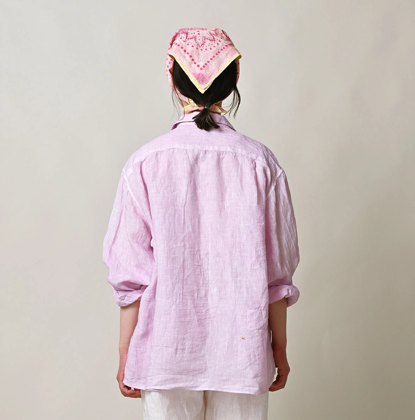 45 Plant Dyed Indian Linen 908 Marchal Shirt Female Model