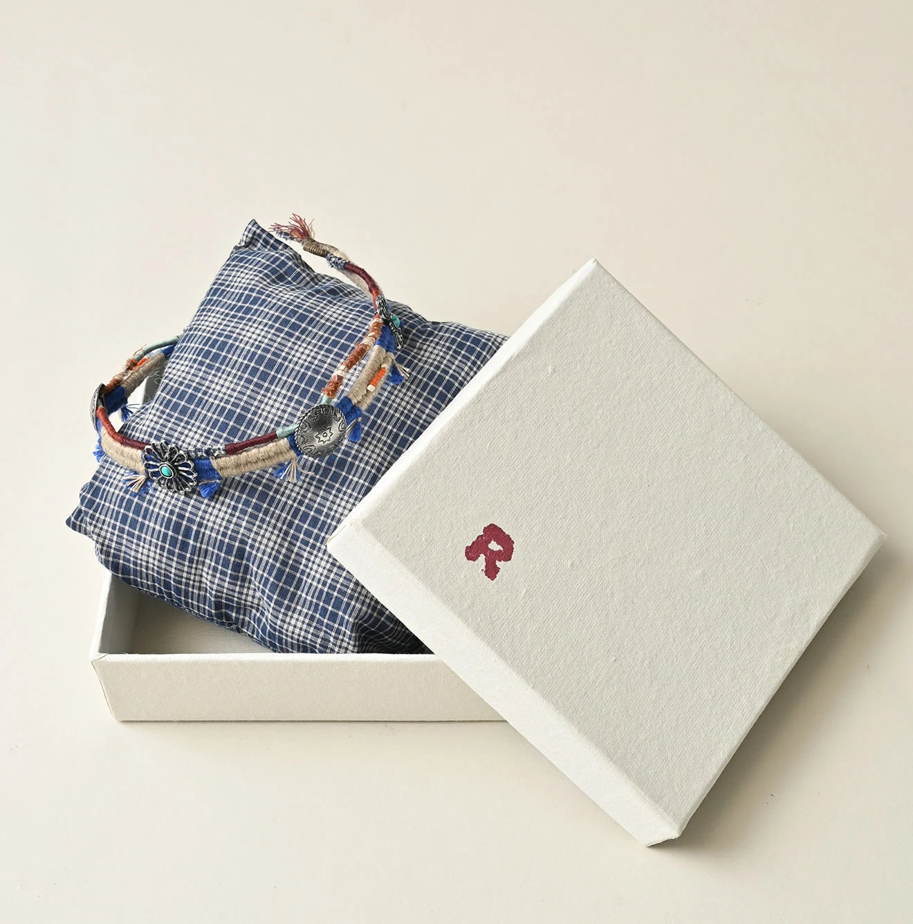 Kurukuru Hippie Choker Detail