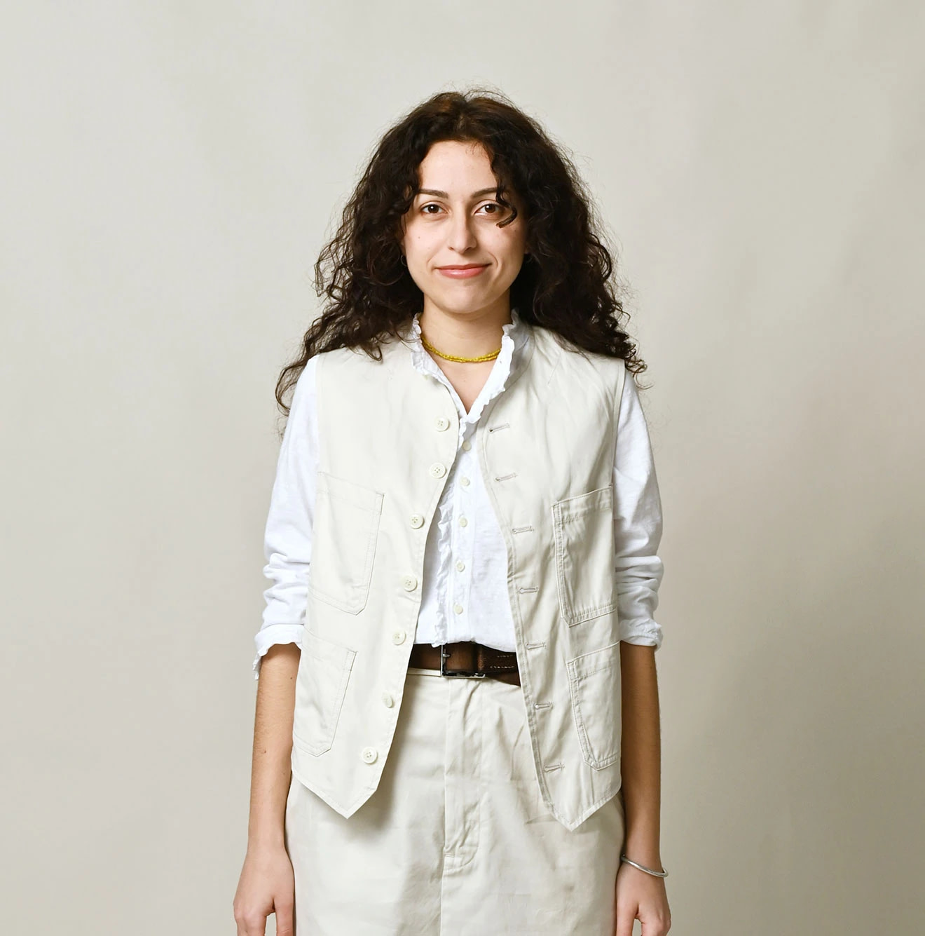 Thin Gabardine 908 Vest Female Model