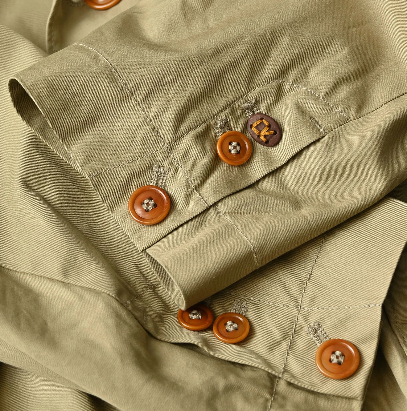 Thin Gabardine 908 Jacquarde Detail