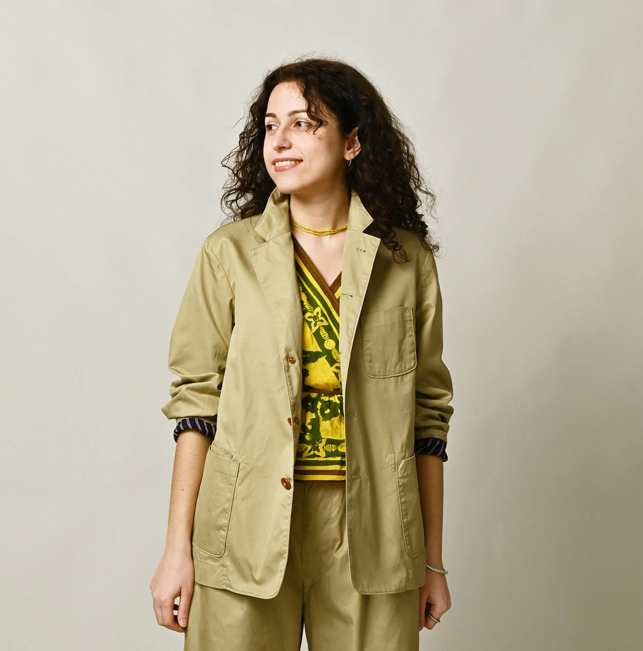 Thin Gabardine 908 Jacquarde Female Model
