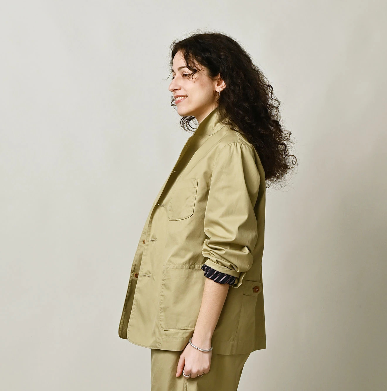 Thin Gabardine 908 Jacquarde Female Model