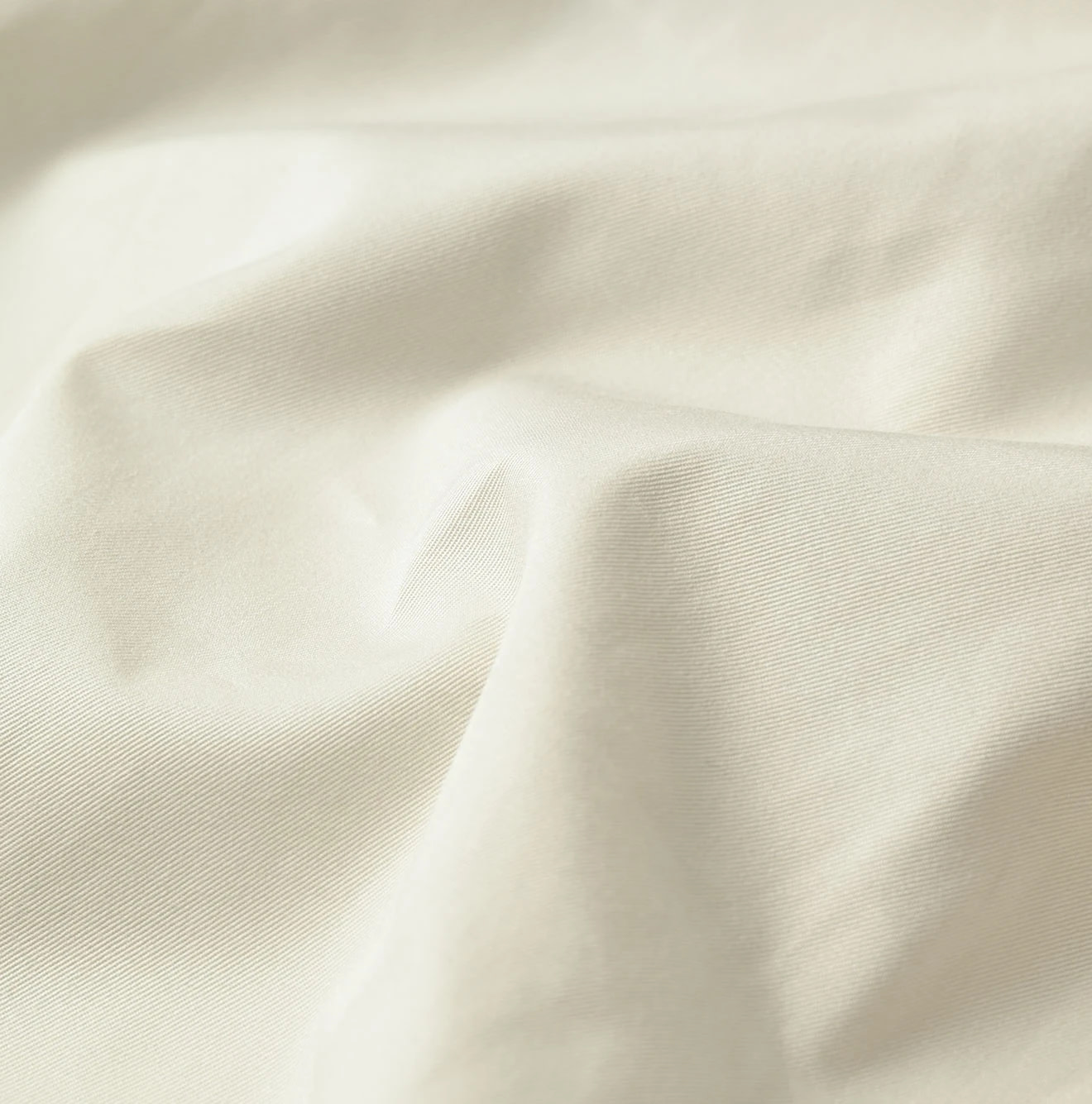 Thin Gabardine Charlotte Baggy Detail