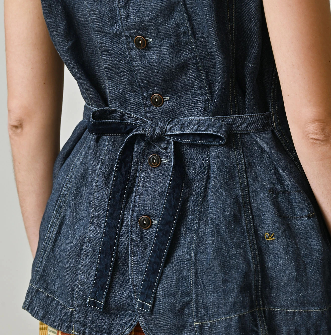 Linen Denim Open Sleeveless Shirt Zyu Detail