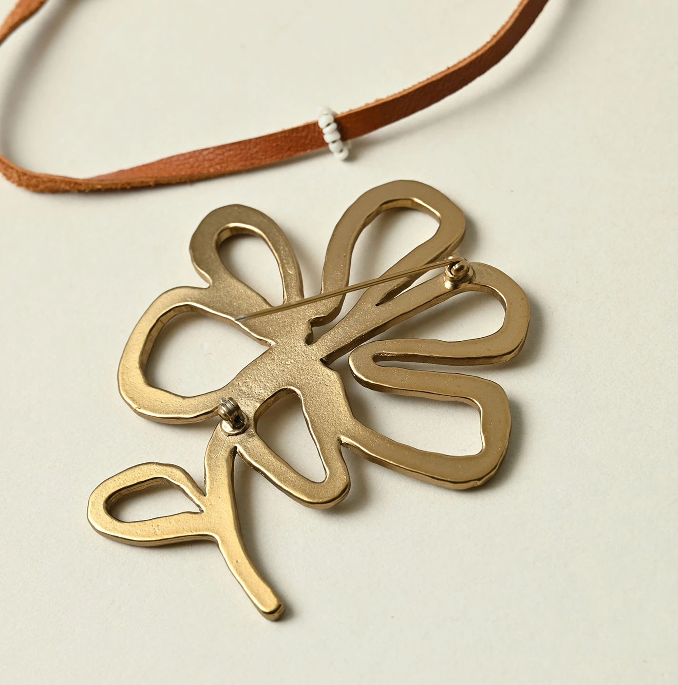 Flower Necklace Detail
