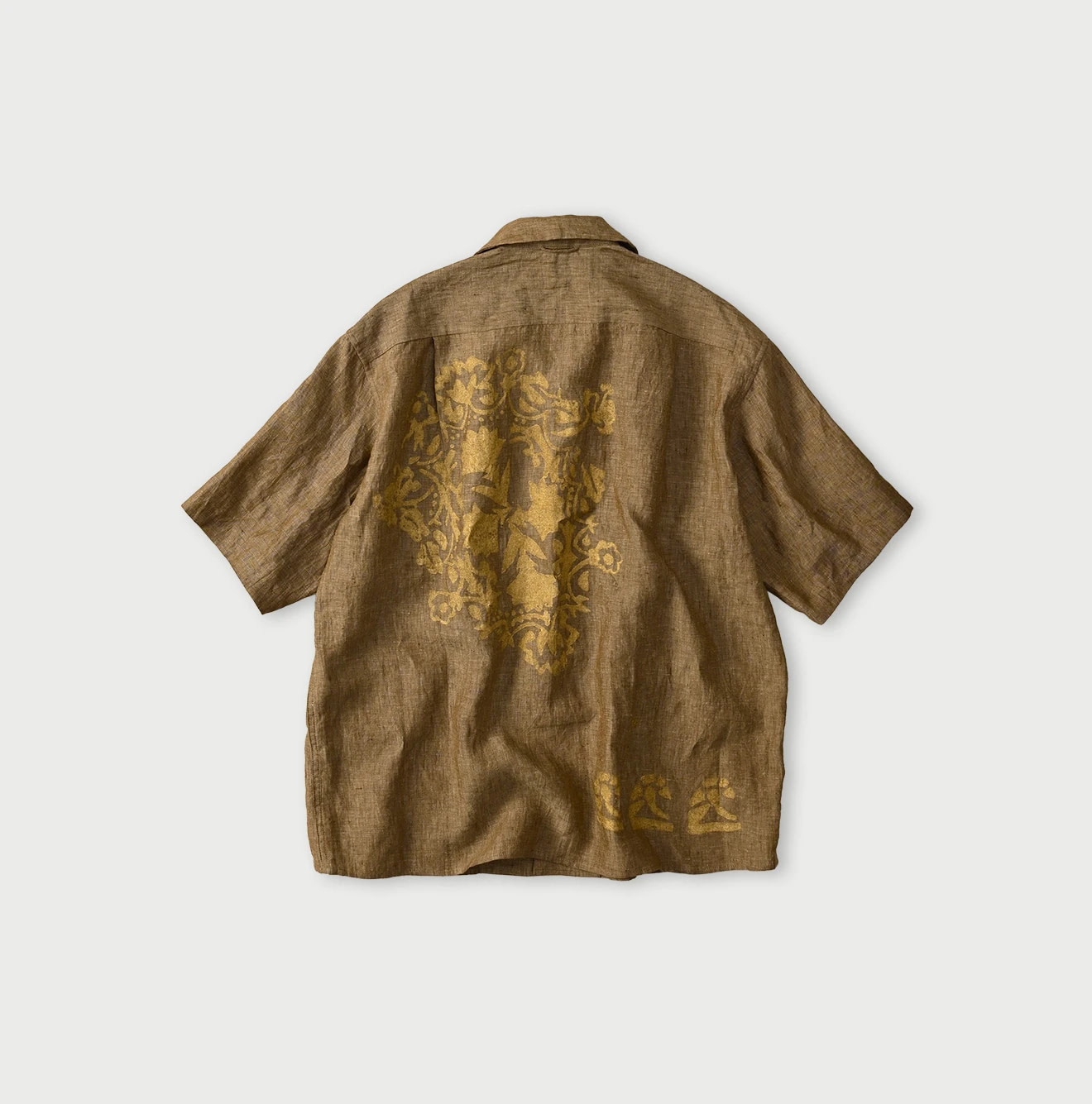 Indian Linen Gold Leaf Print LeiLei Shirt MEN Back