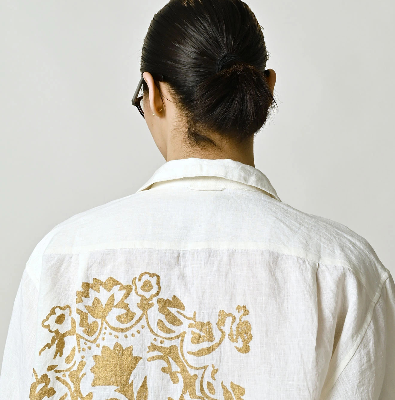 Indian Linen Gold Leaf Print LeiLei Shirt MEN Detail