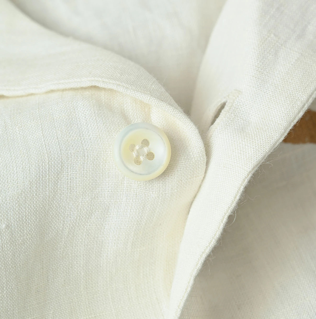 Indian Linen Gold Leaf Print LeiLei Shirt MEN Detail