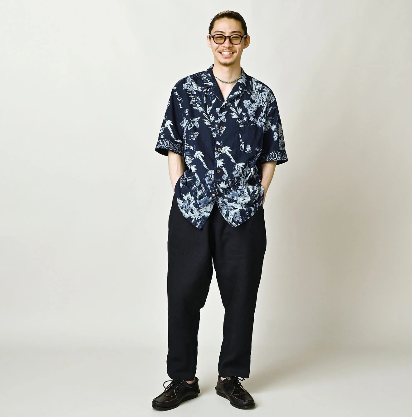 Indigo Hira Palampore Print LeiLei Shirt MEN Male Model