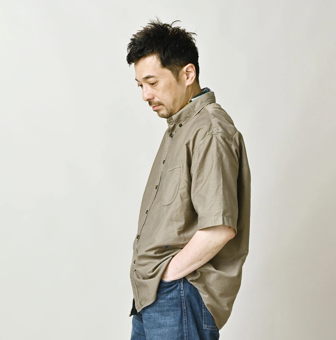 Horizontal Satin Ocean Short Sleeve Shirt MEN Male Model