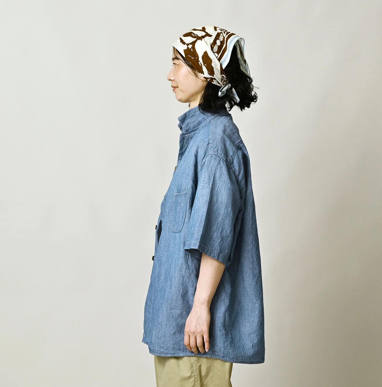 Cotton Linen Dungaree LeiLei Shirt MEN Distressed Female Model
