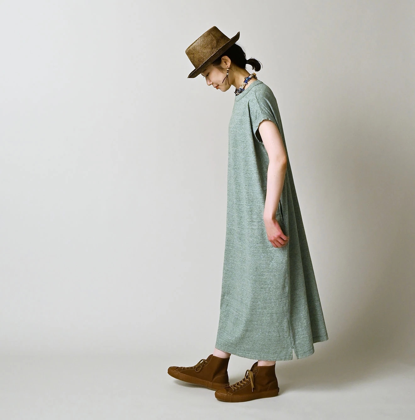 Top Tenjiku M Dress Female Model