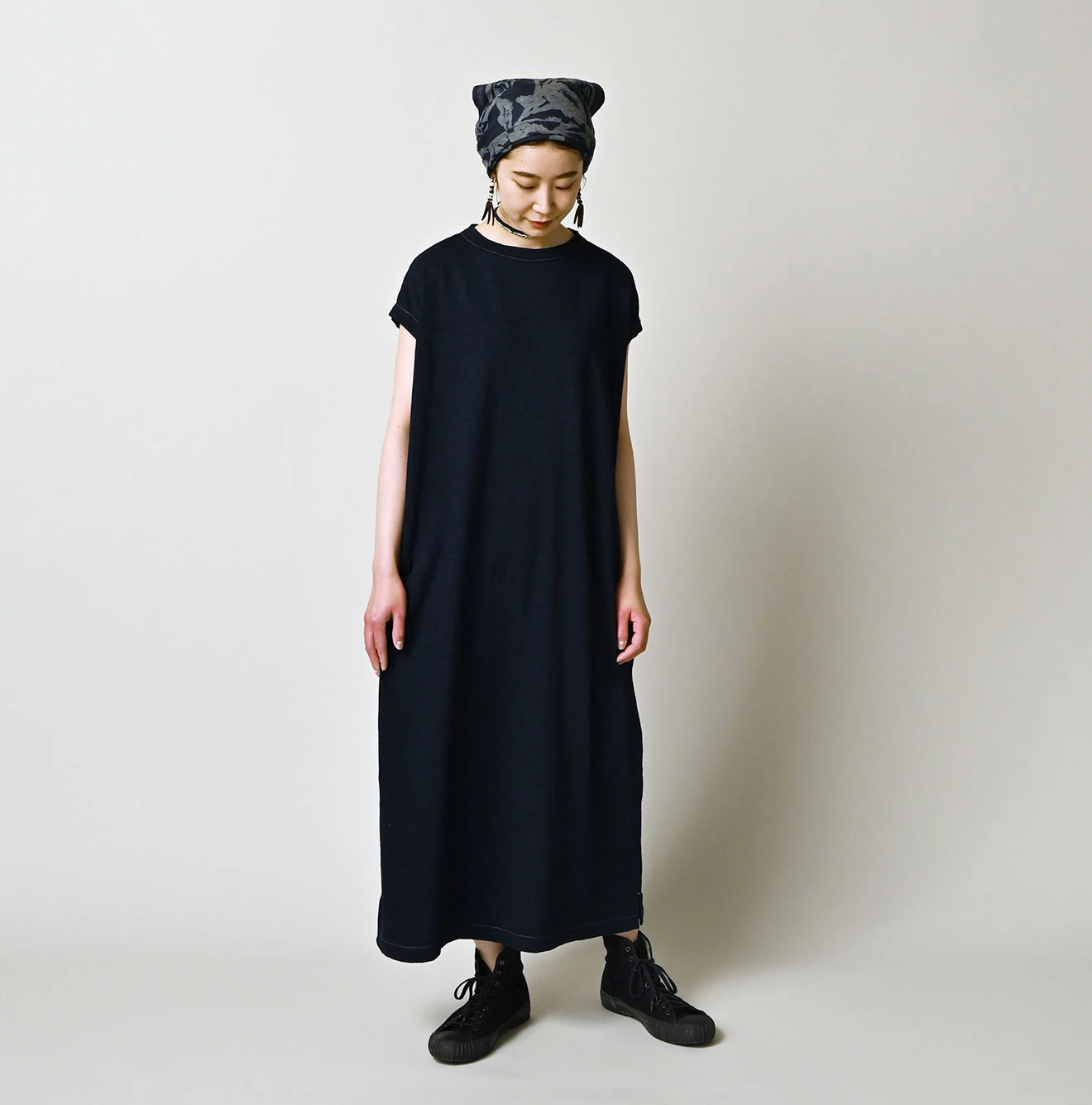 Indigo Tenjiku M Dress Female Model