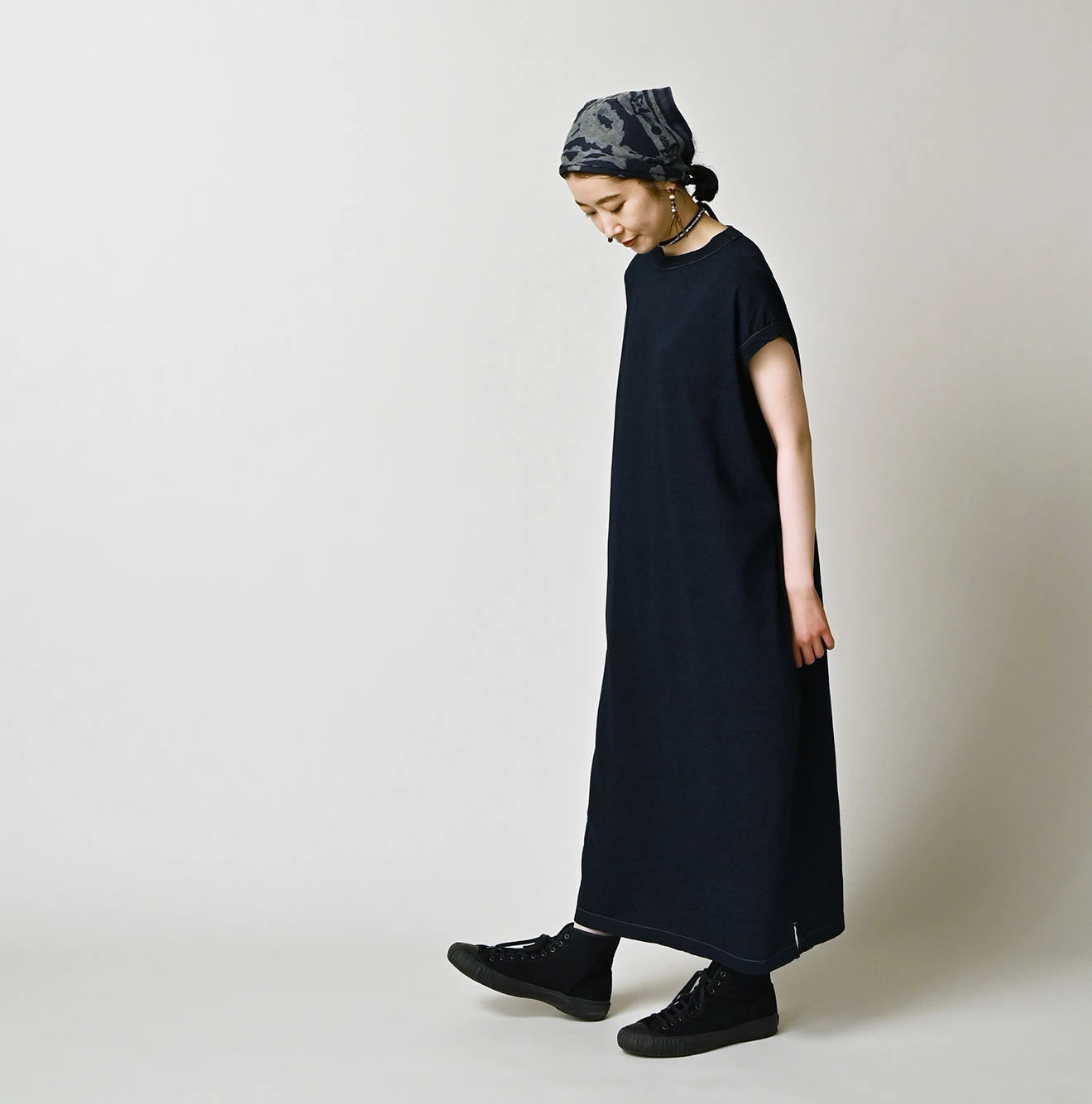 Indigo Tenjiku M Dress Female Model