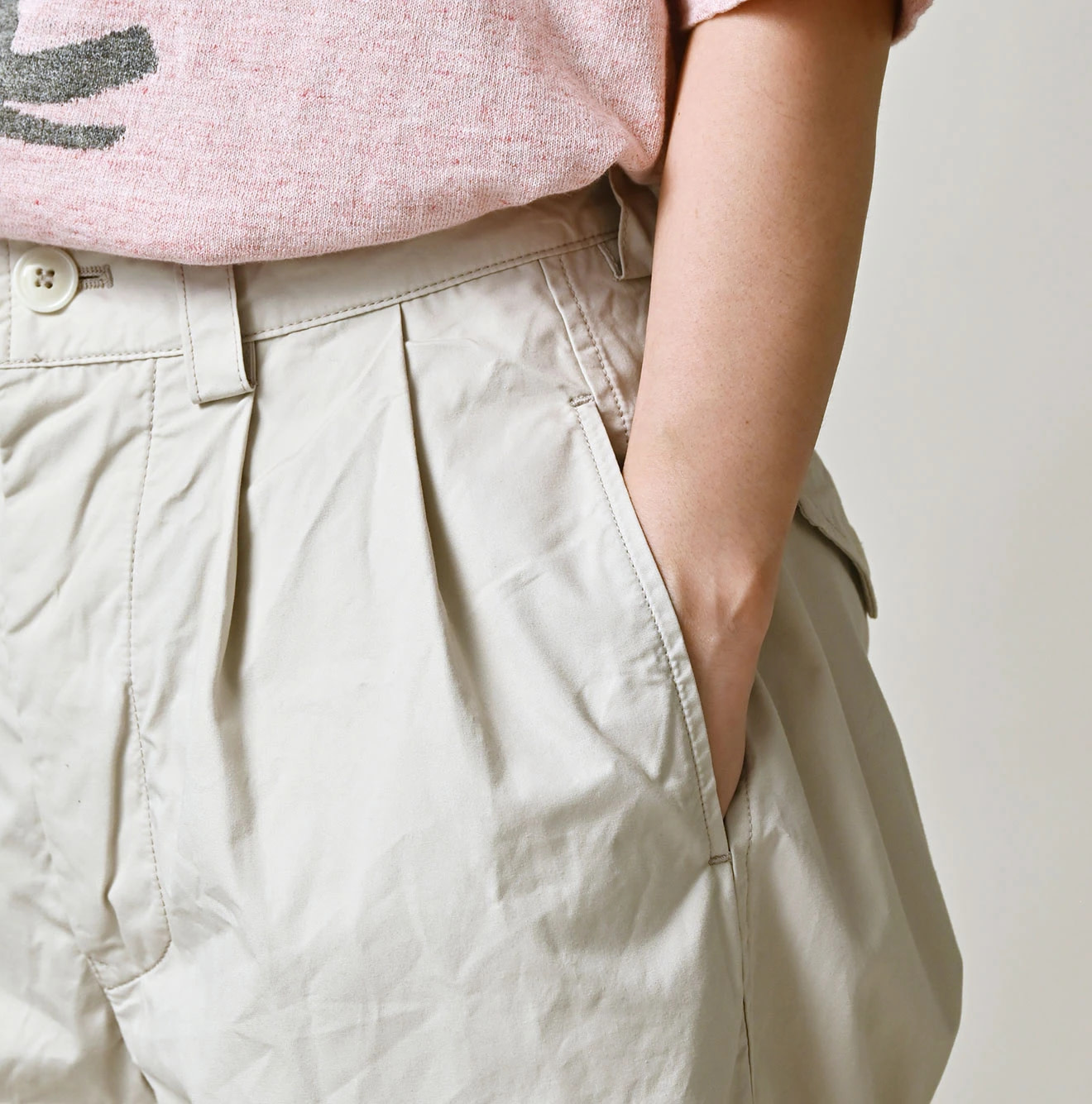 Weather 908 Peg Top Pants Detail