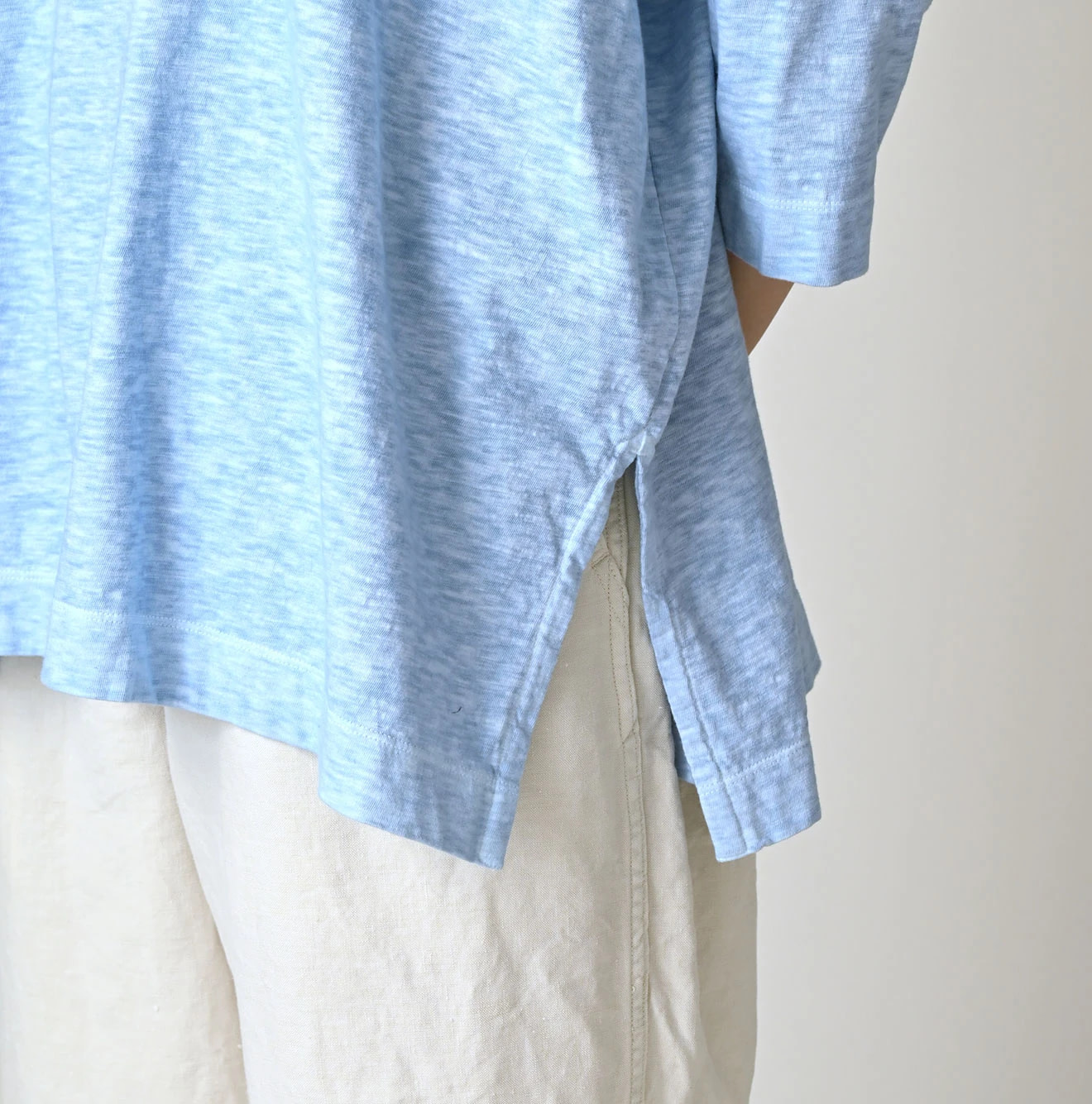 45 Plant Dyed Tenjiku Big Slit T-shirt Detail