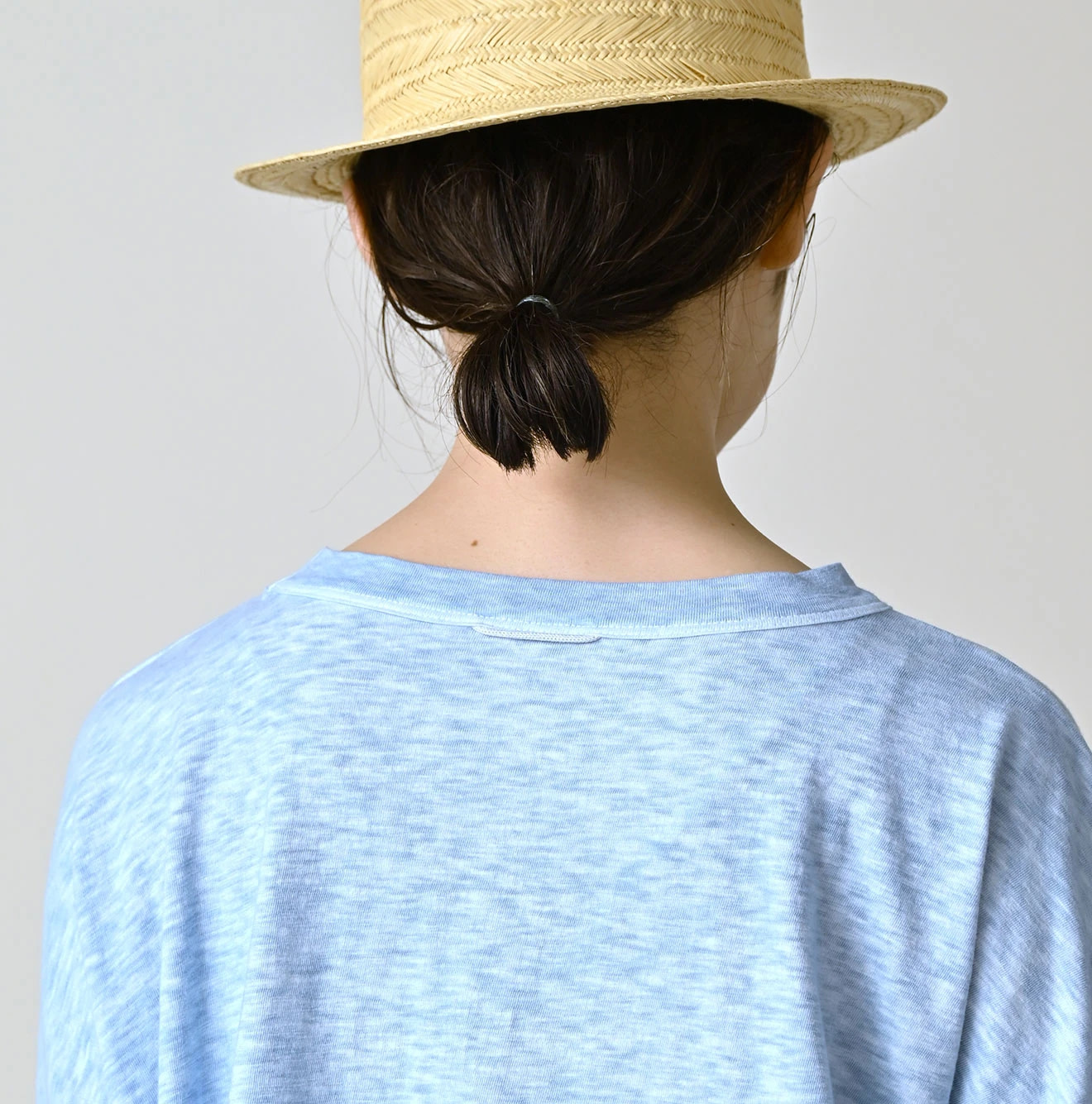 45 Plant Dyed Tenjiku Big Slit T-shirt Detail