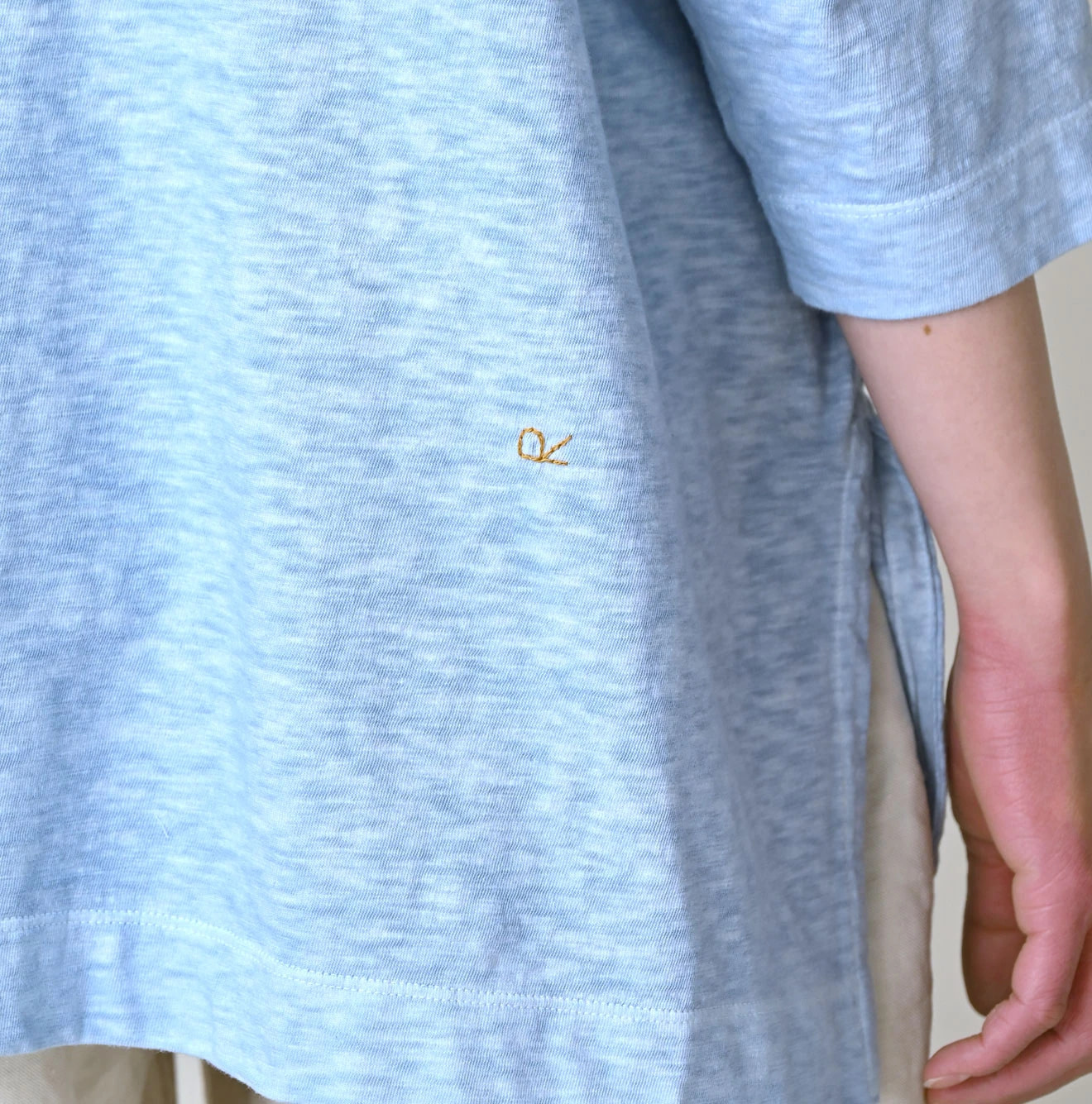 45 Plant Dyed Tenjiku Big Slit T-shirt Detail