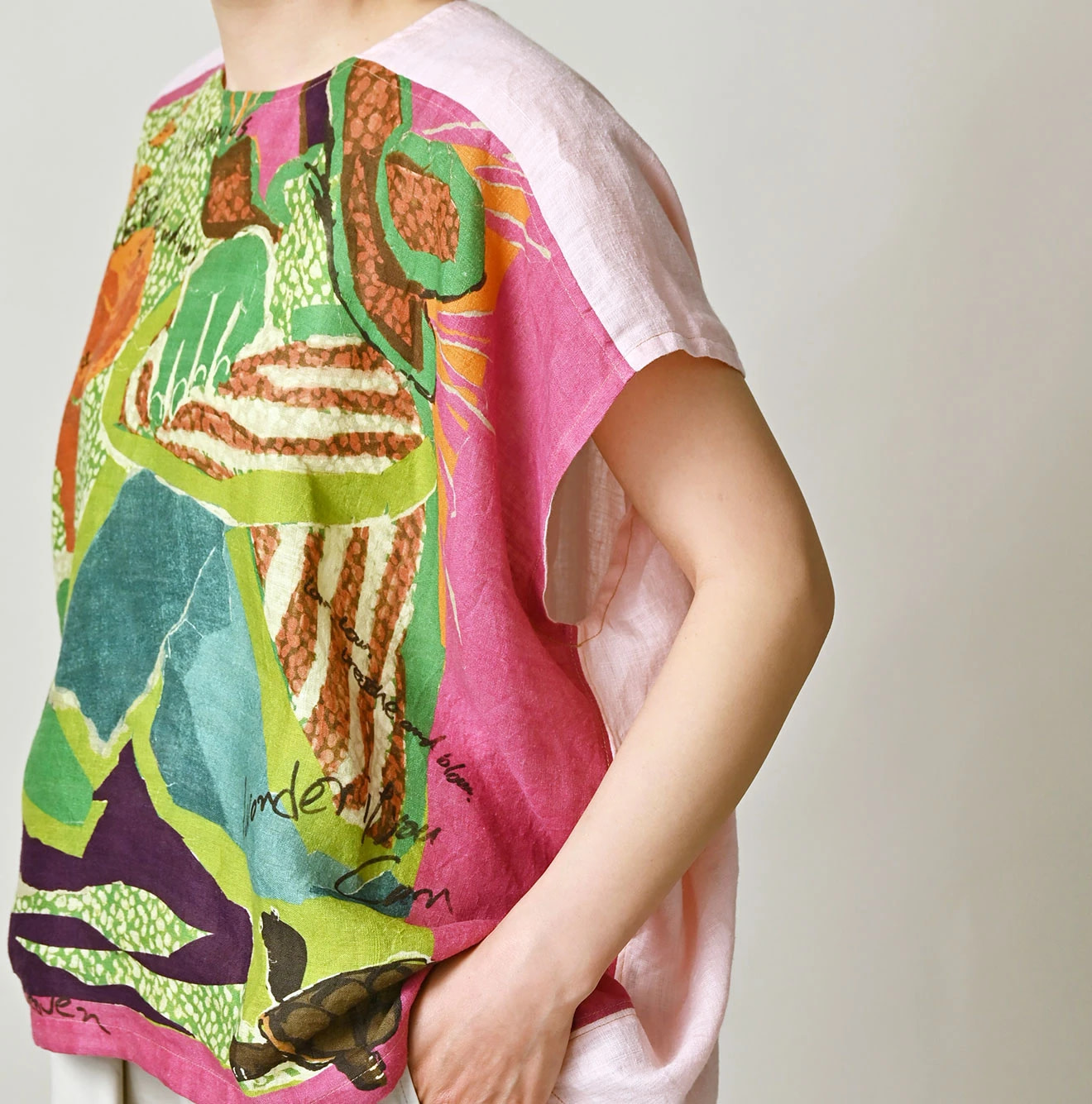 Hemp Picture Book Bandana Blouse Detail