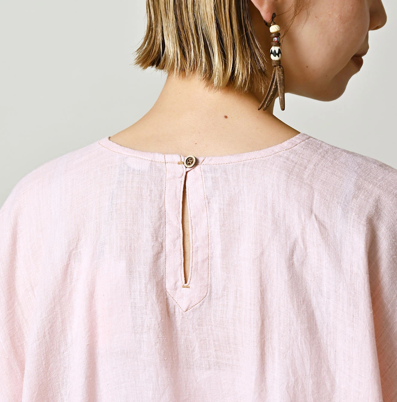 Hemp Picture Book Bandana Blouse Detail