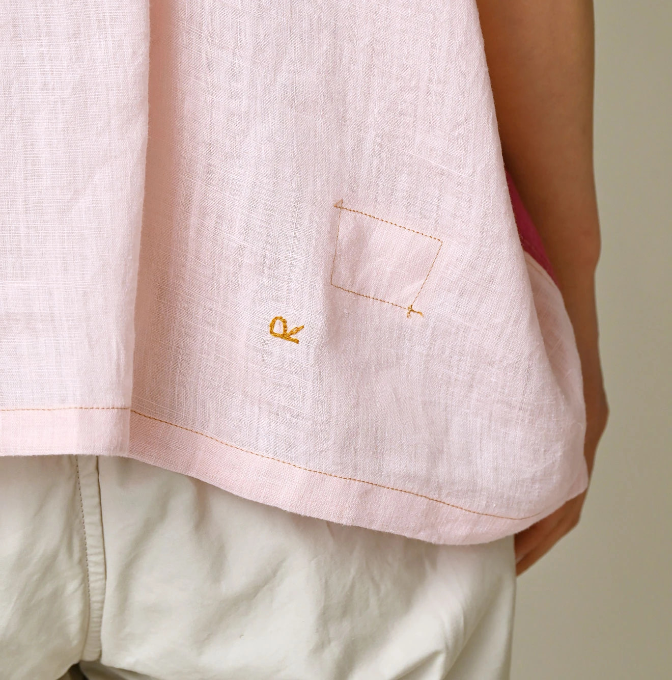 Hemp Picture Book Bandana Blouse Detail
