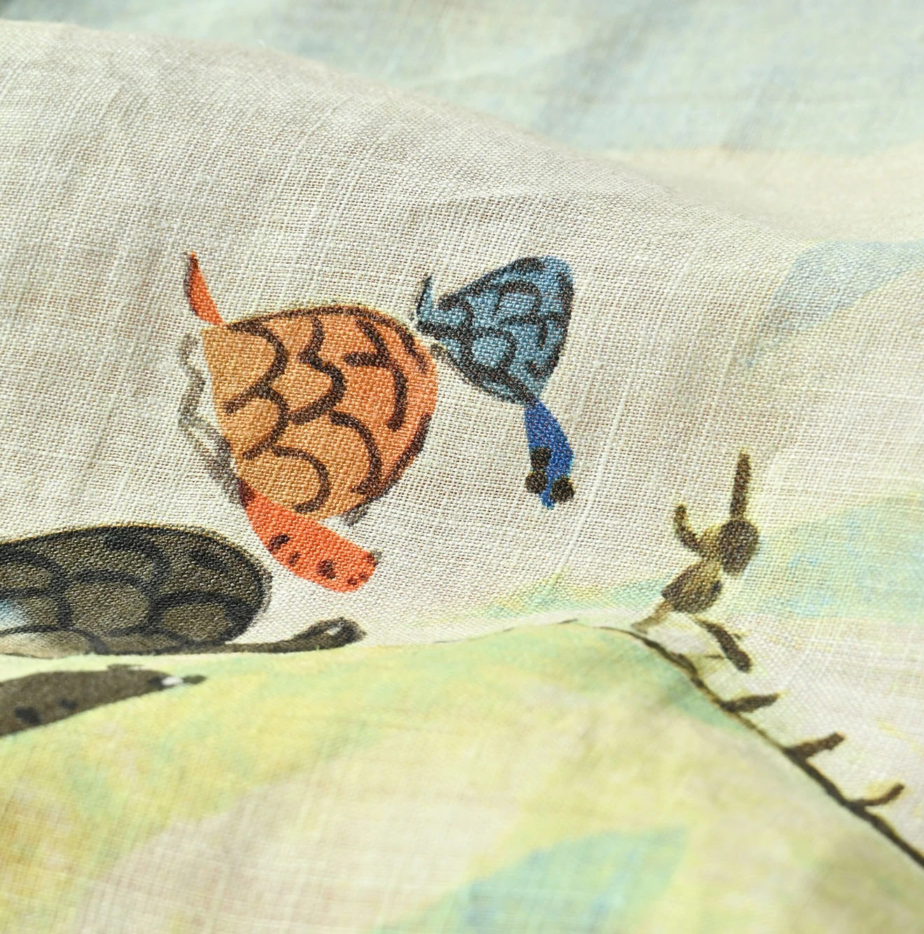 Hemp Picture Book Bandana Blouse Detail