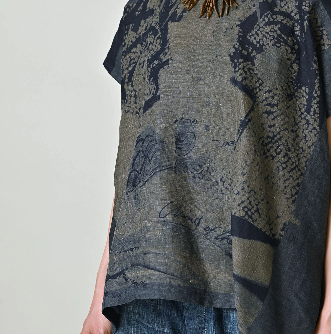 Indigo Hemp Picture Book Bandana Blouse Detail