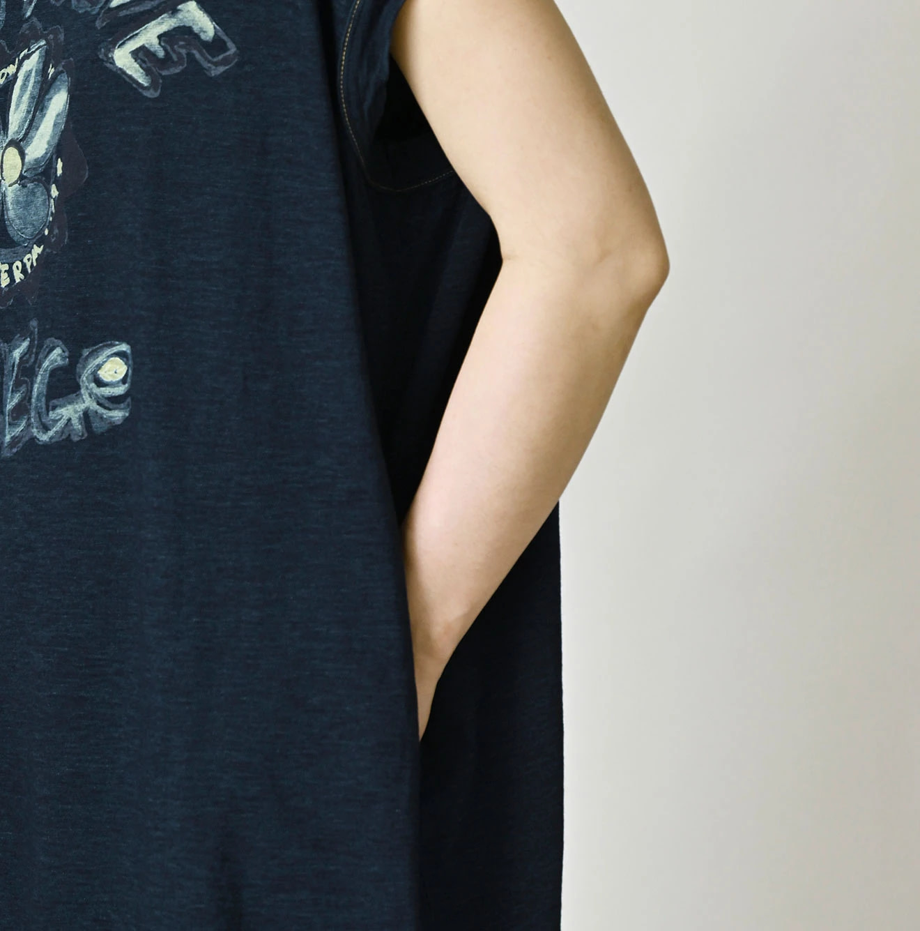 Indigo Hippie Flower Collage Print M Dress Detail