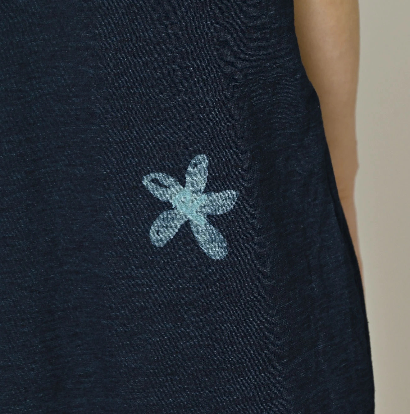Indigo Hippie Flower Collage Print M Dress Detail