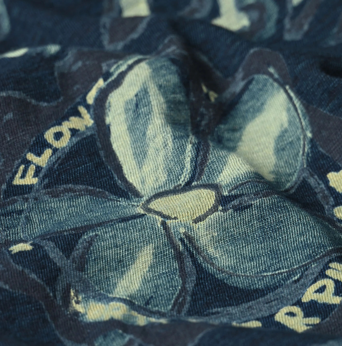 Indigo Hippie Flower Collage Print M Dress Detail