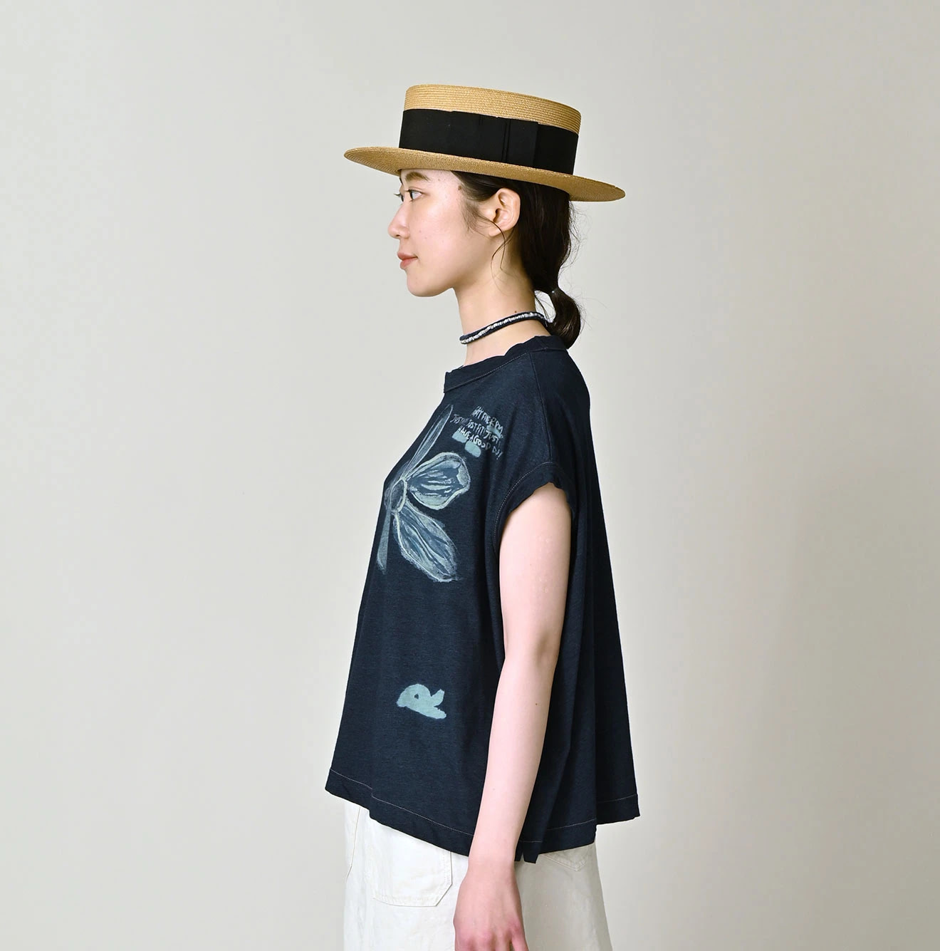 Indigo Thin Tenjiku Hippie Flower M Camisole Female Model