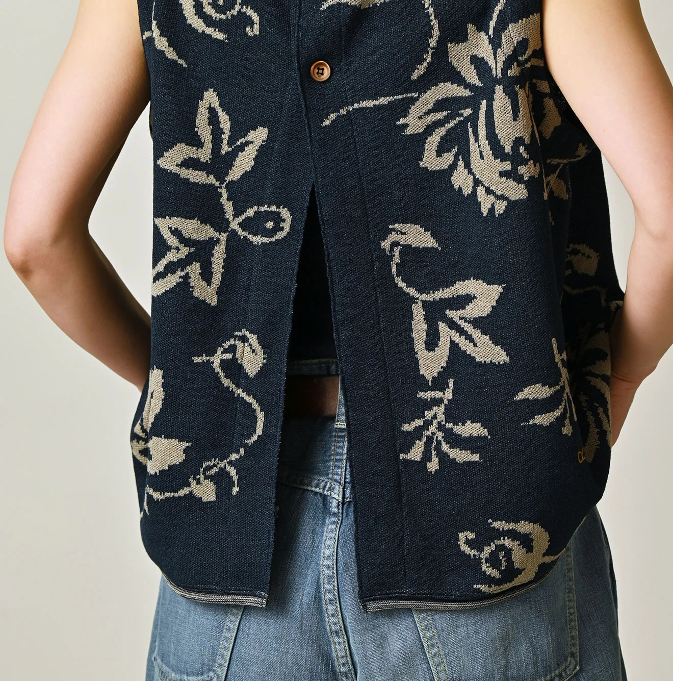 Indigo Base LeiLei Aloha Jacquard Camisole Detail