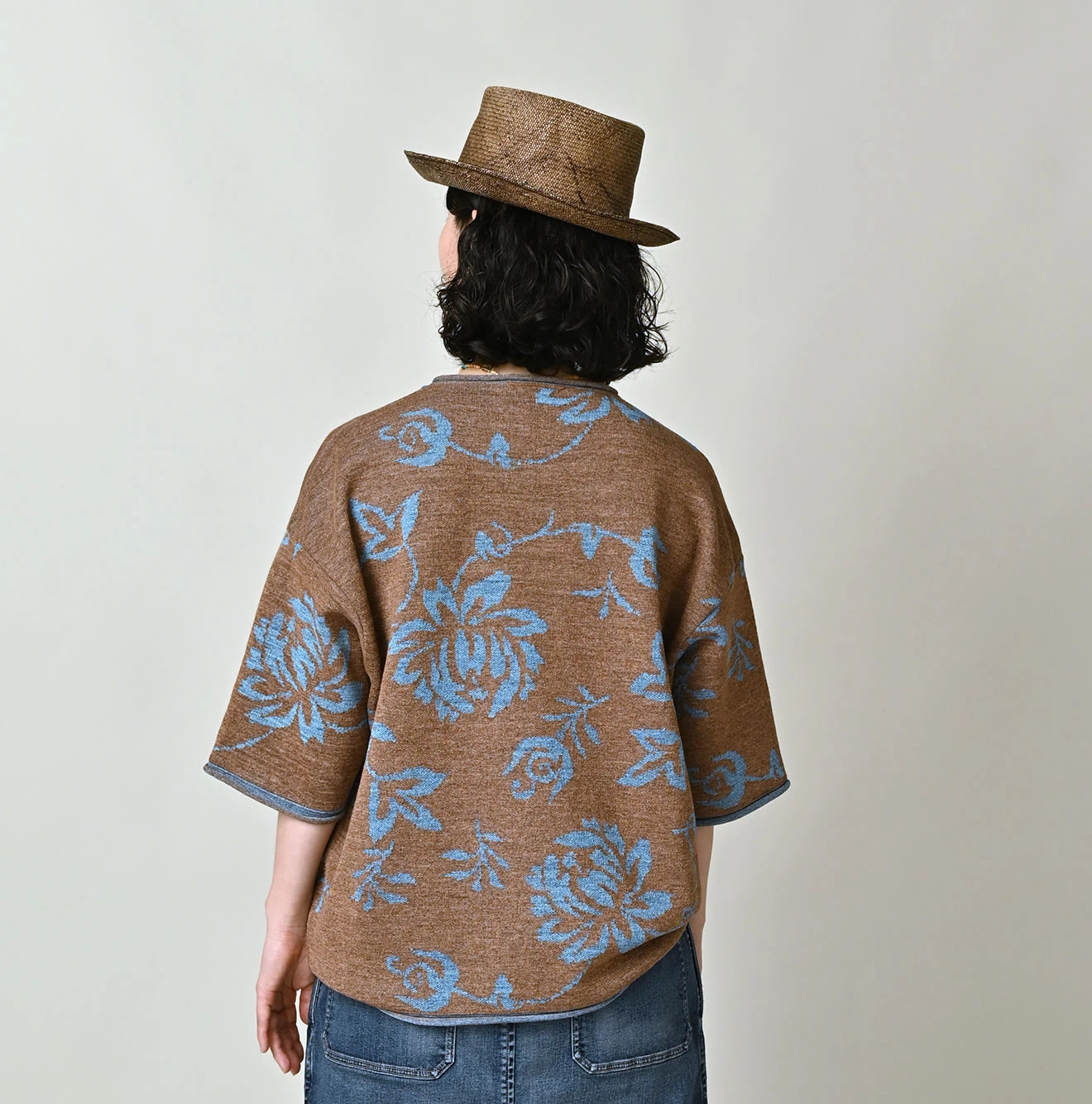LeiLei Aloha Jacquard T-shirt Female Model