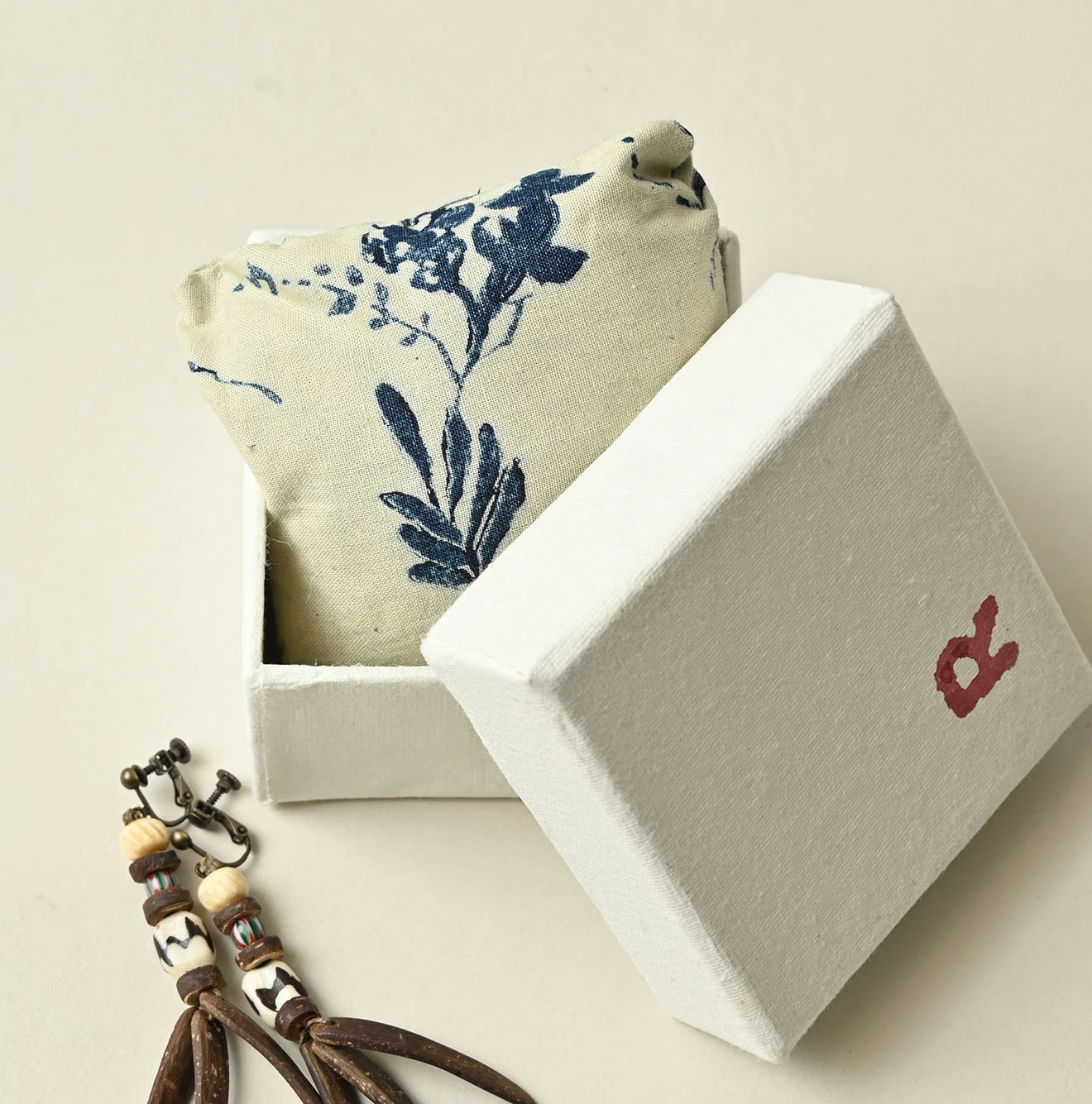 LeiLei Coconuts Pierced Earrings with Box