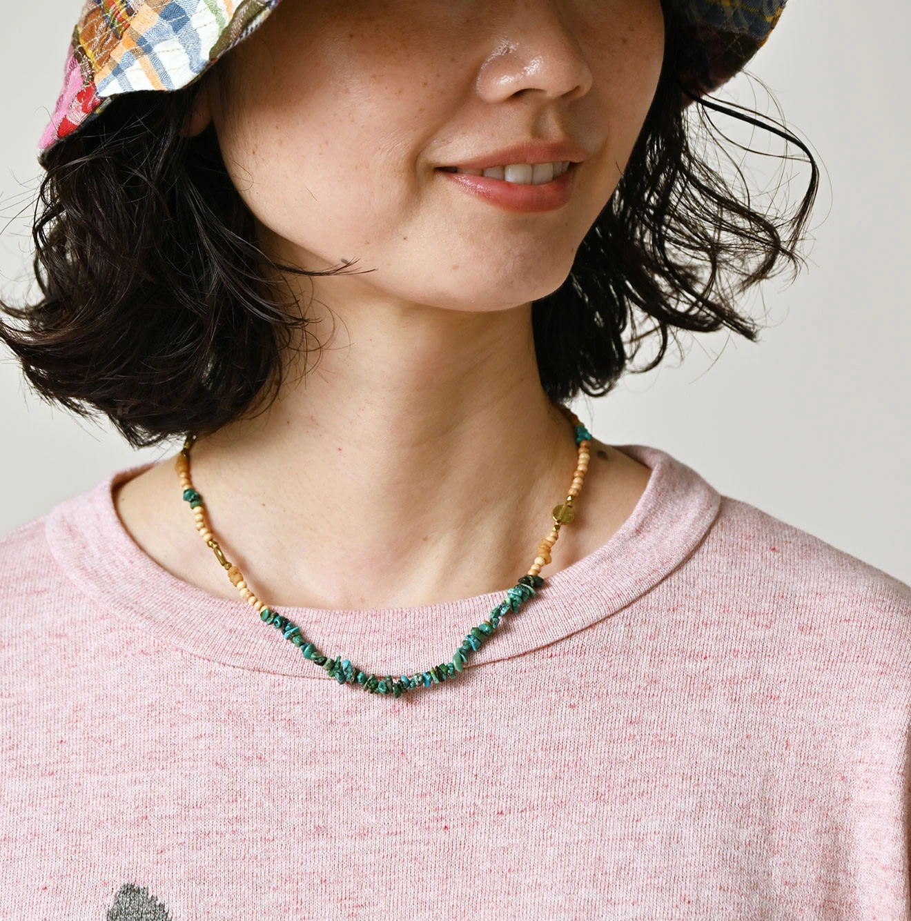 Turquoise x Antique Beads Necklace Female Model
