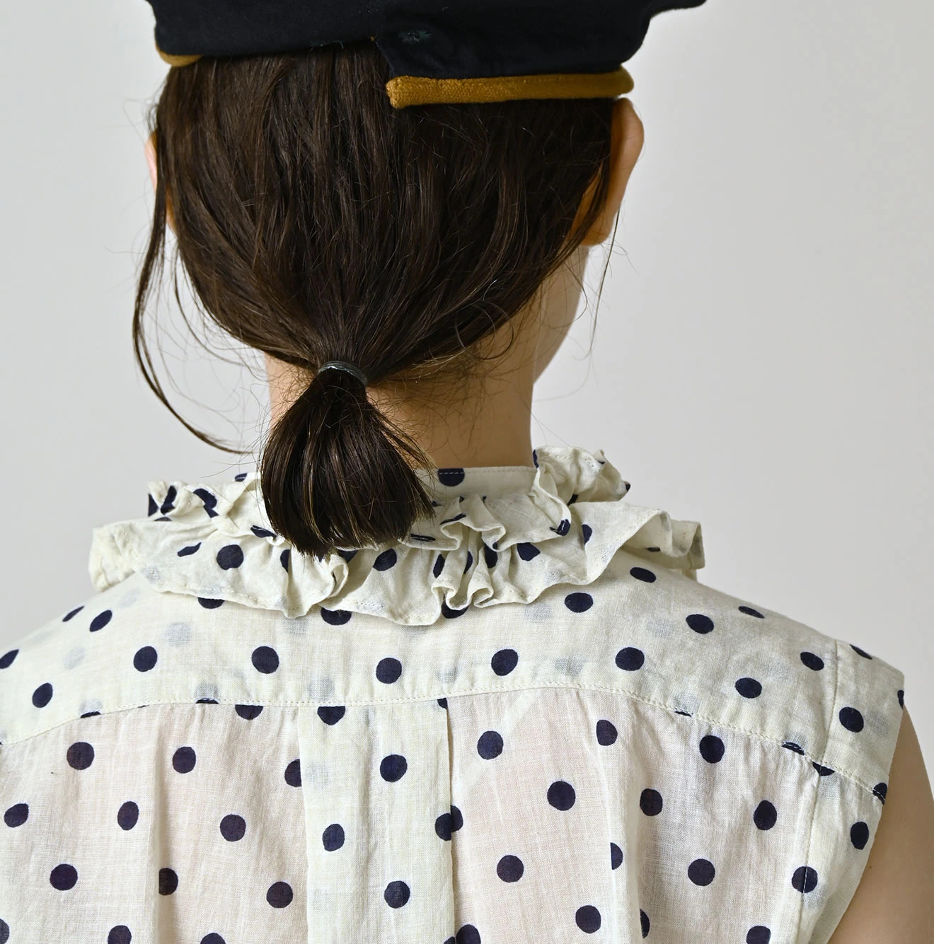 Gauze Polka Dots Print Frill Sleeveless Shirt Detail