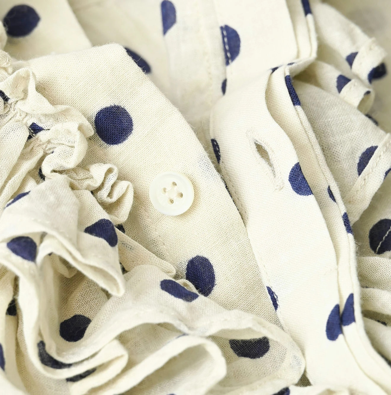 Gauze Polka Dots Print Frill Sleeveless Shirt Detail