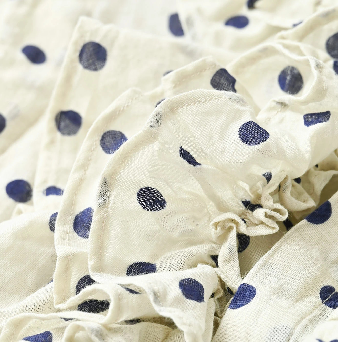 Gauze Polka Dots Print Frill Sleeveless Shirt Detail